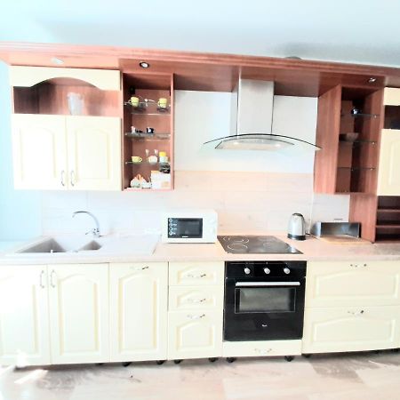 Apartmán 1 Комнатная На Позняках Kyjev Exteriér fotografie