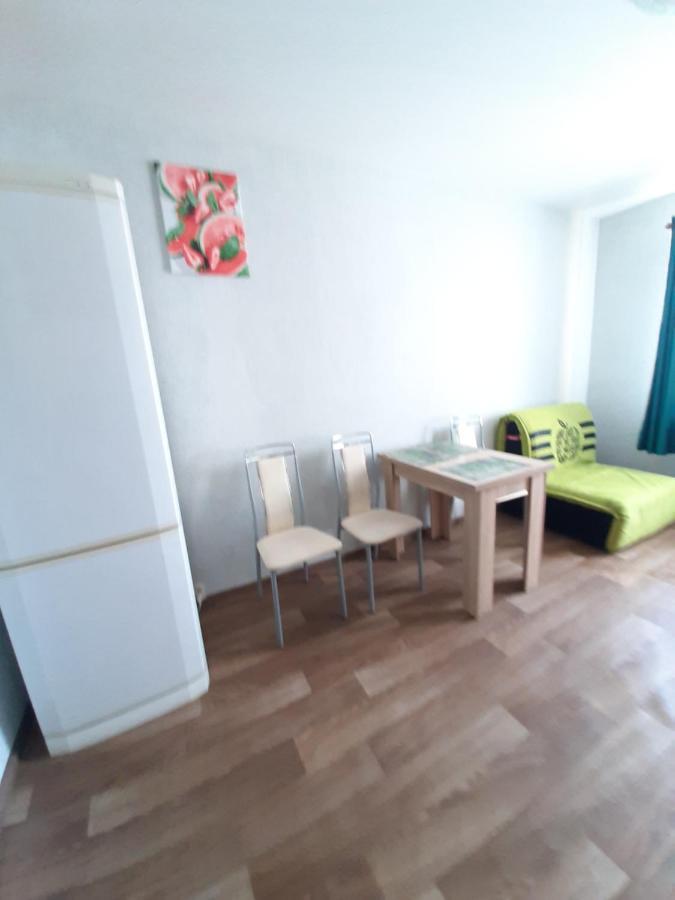 Apartmán 1 Комнатная На Позняках Kyjev Exteriér fotografie